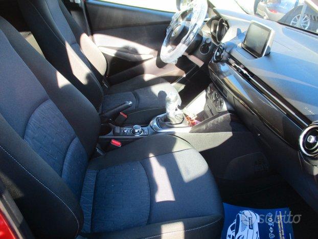 Mazda 2 III 1.5 BENZINA ESSENCE EURO6B 75cv *85000