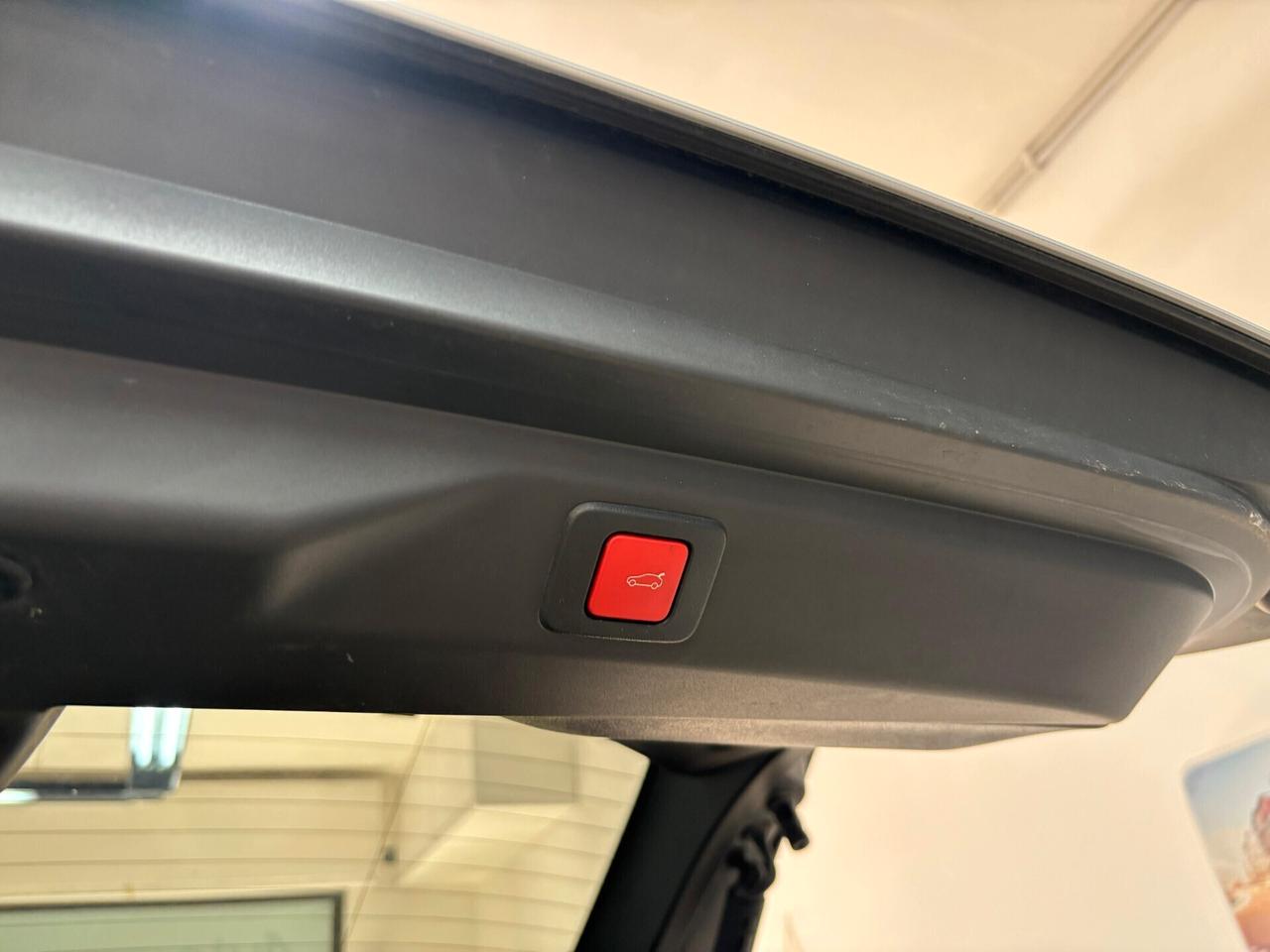 Peugeot 3008 Hybrid 145 e-DCS6 GT Vari Colori