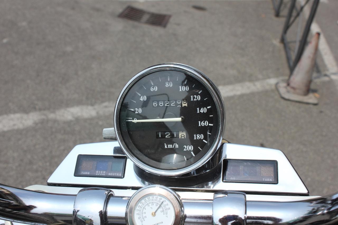KAWASAKI VN1500 SELLA IN PELLE NERA - BELLISSIMA!!