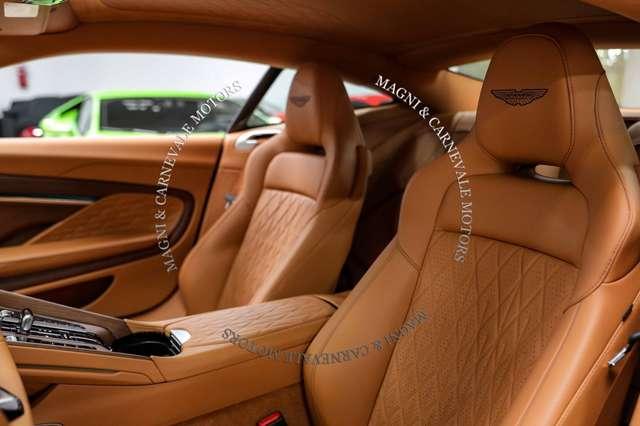 Aston Martin DB12 SPECIAL PAINT|CARBOCERAMIC|CARBON ROOF|PELLE TOT