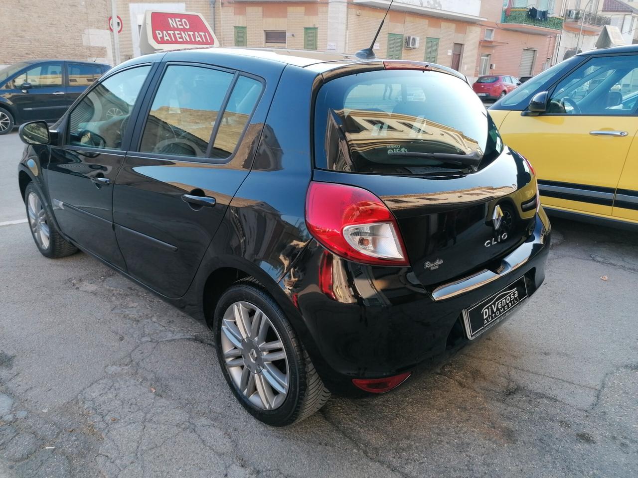 Renault Clio 1.2 Benzina PARI AL NUOVO