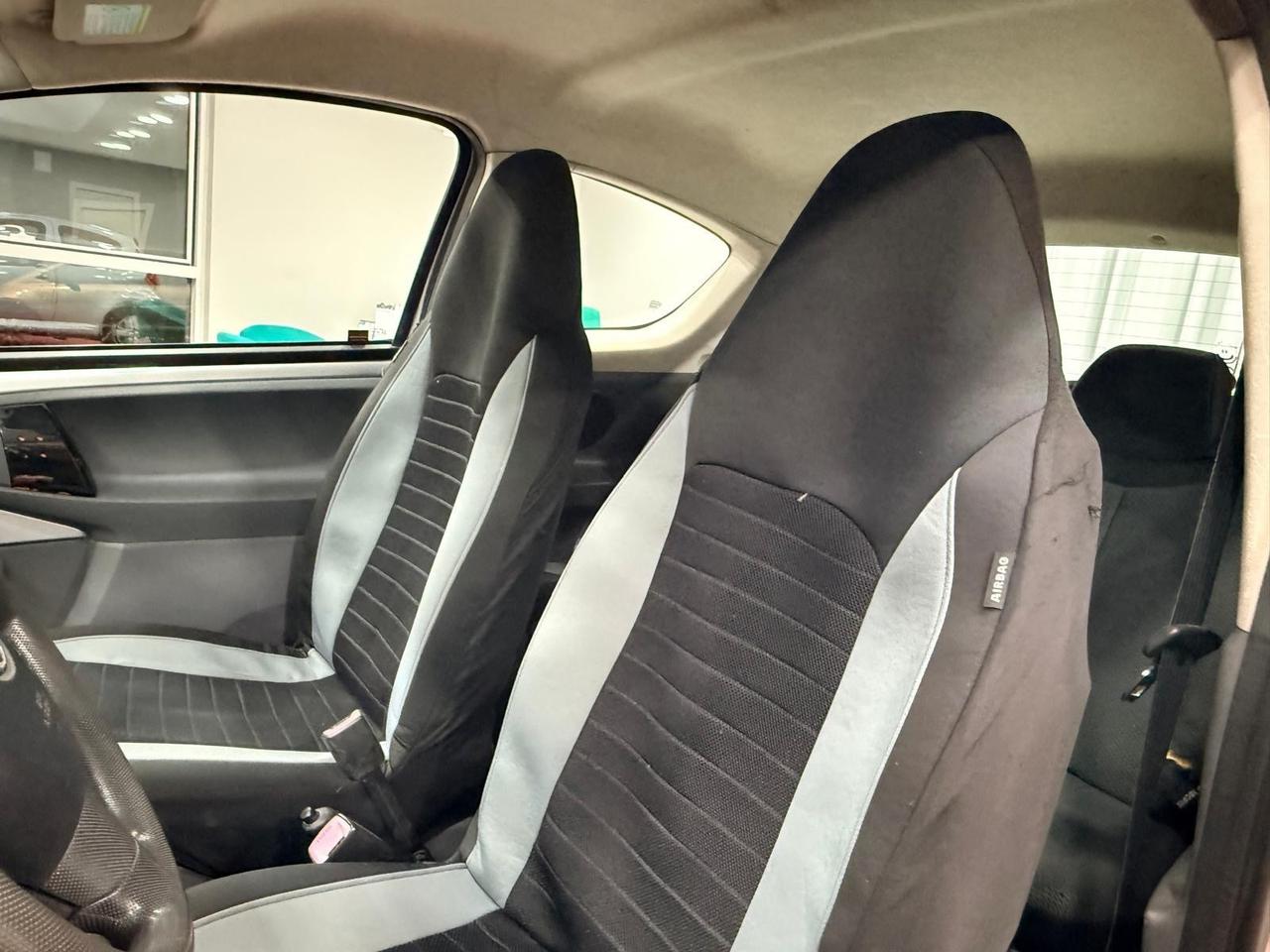 Toyota Aygo 1.0 12V VVT-i 3 porte AUTOMATICA OK NEOPATENTATI