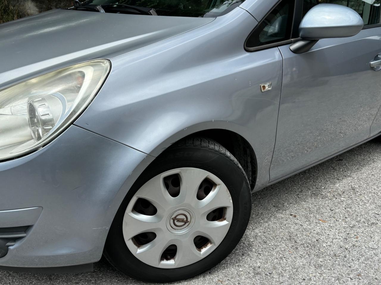 Opel Corsa 1.2 5 porte Club