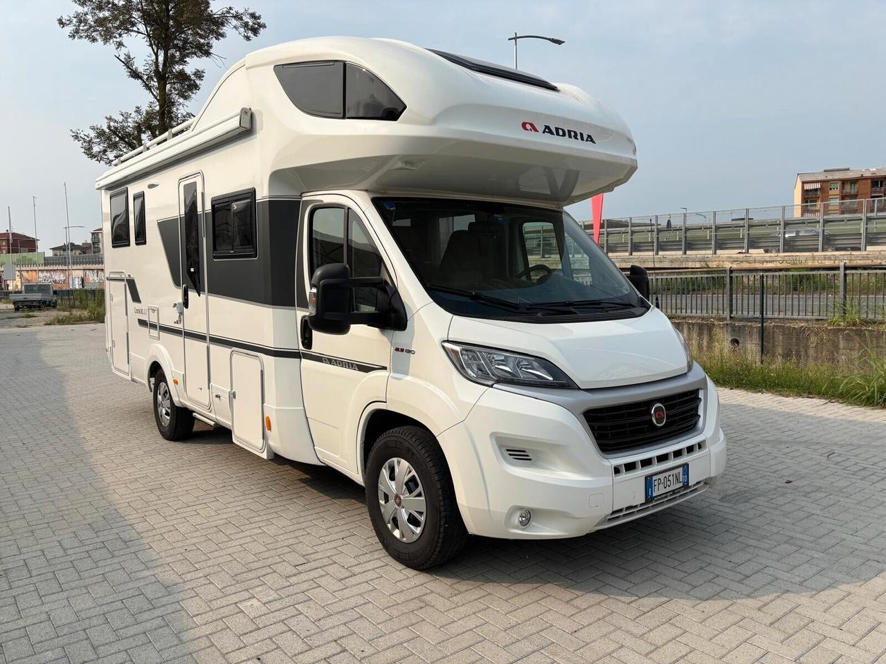 Adria CORAL XL 670 SP PLUS camper