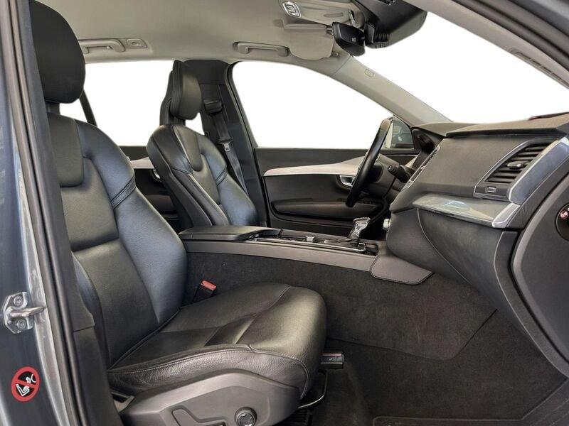 Volvo XC90 D4 190 CV Automatica Momentum 7 Posti N1 Autocarro 5 Posti