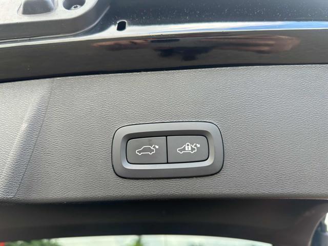 VOLVO XC40 T2 automatico Core