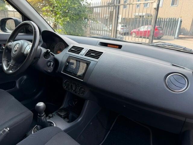 Suzuki Swift 1.3 4x4 5p. GL