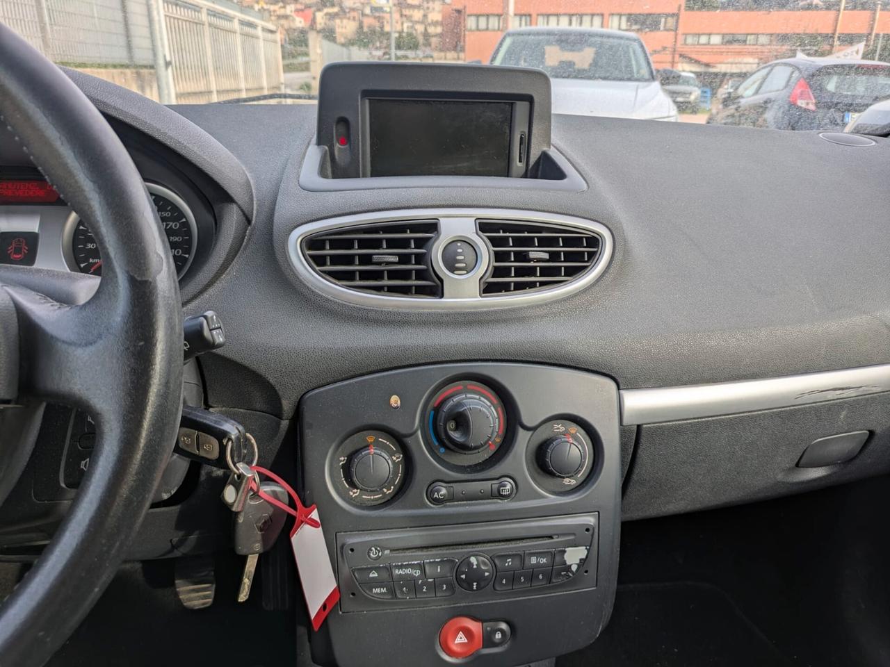 Renault Clio 1.2 16V 5 porte Luxe