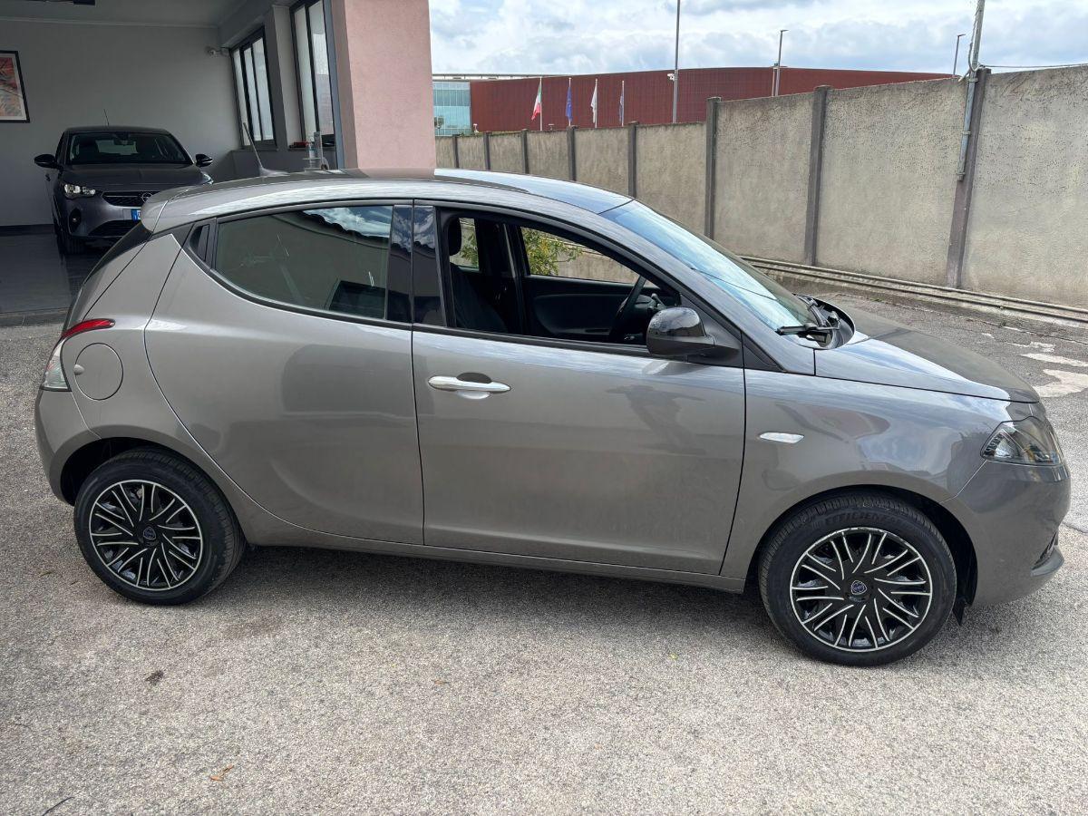 LANCIA Ypsilon 1.0 FireFly 5p.S&S Hybryd Gold