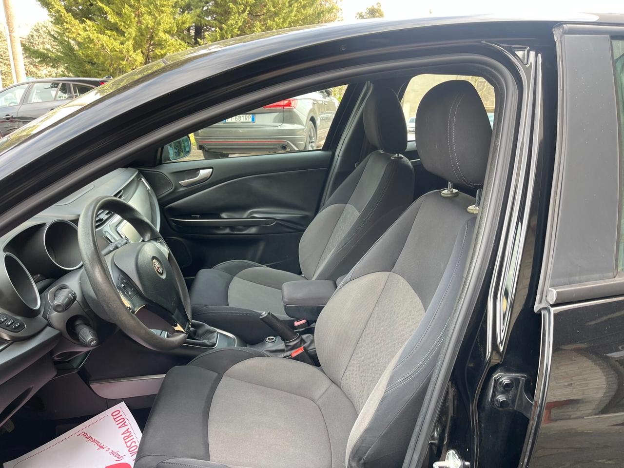 Alfa Romeo Giulietta 1.6 JTDm-2 105 CV Exclusive NEO PATENTATI