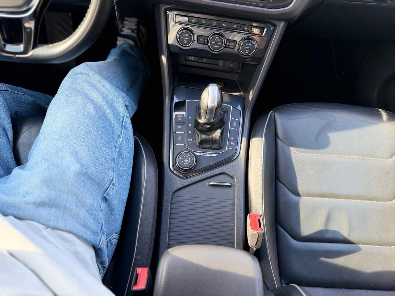 Volkswagen Tiguan Executive 2.0 TDI  #10873
