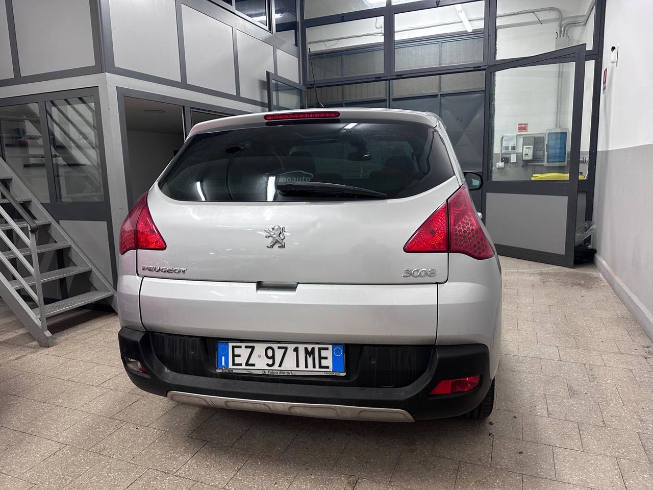 Peugeot 3008 1.6 e-HDi 112CV cambio robotizzato Stop&Start Access