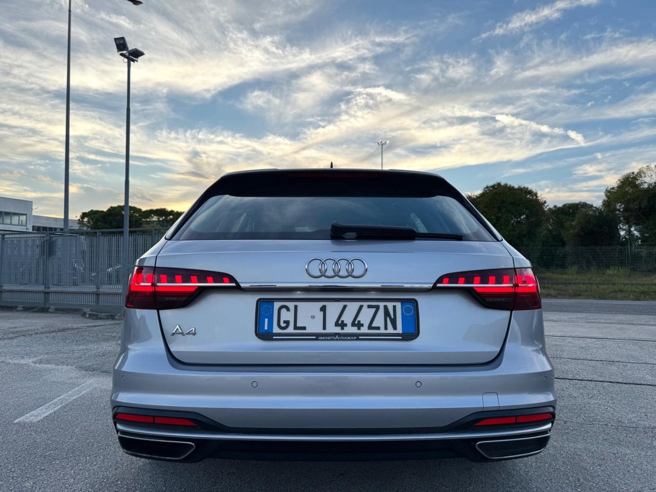 AUDI A4 Avant 2.0 Tdi Advanced - Virtual Matrix 18