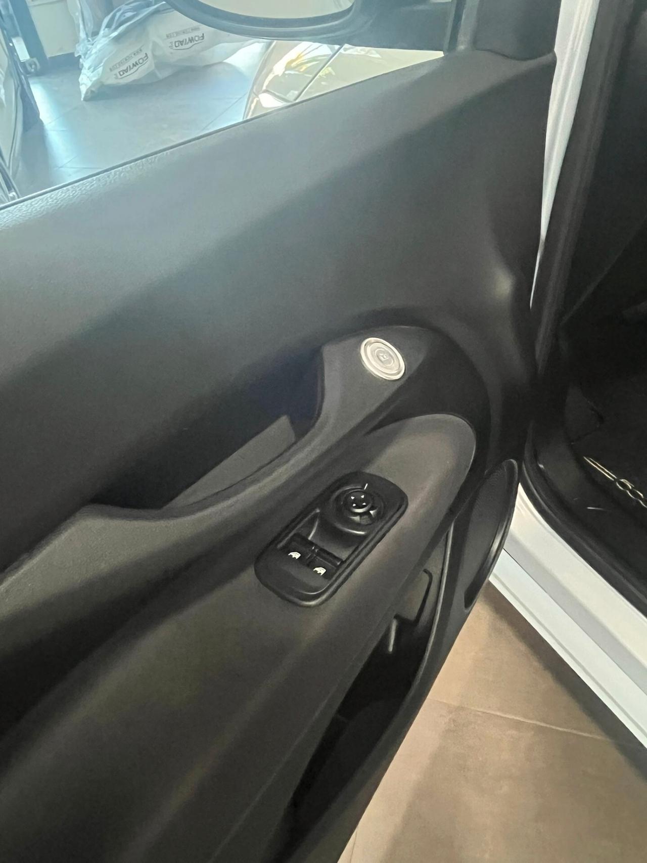Fiat 500 500e Berlina 42 kWh Passion