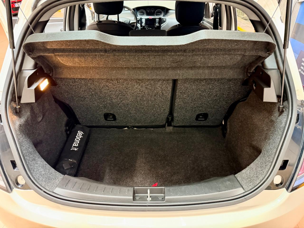 Lancia Ypsilon 1.2benz 69cv Neopat E6