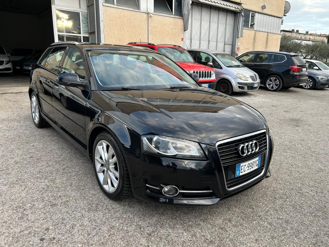 Audi A3 SPB 1.6 TDI 105 CV CR Ambiente Euro5