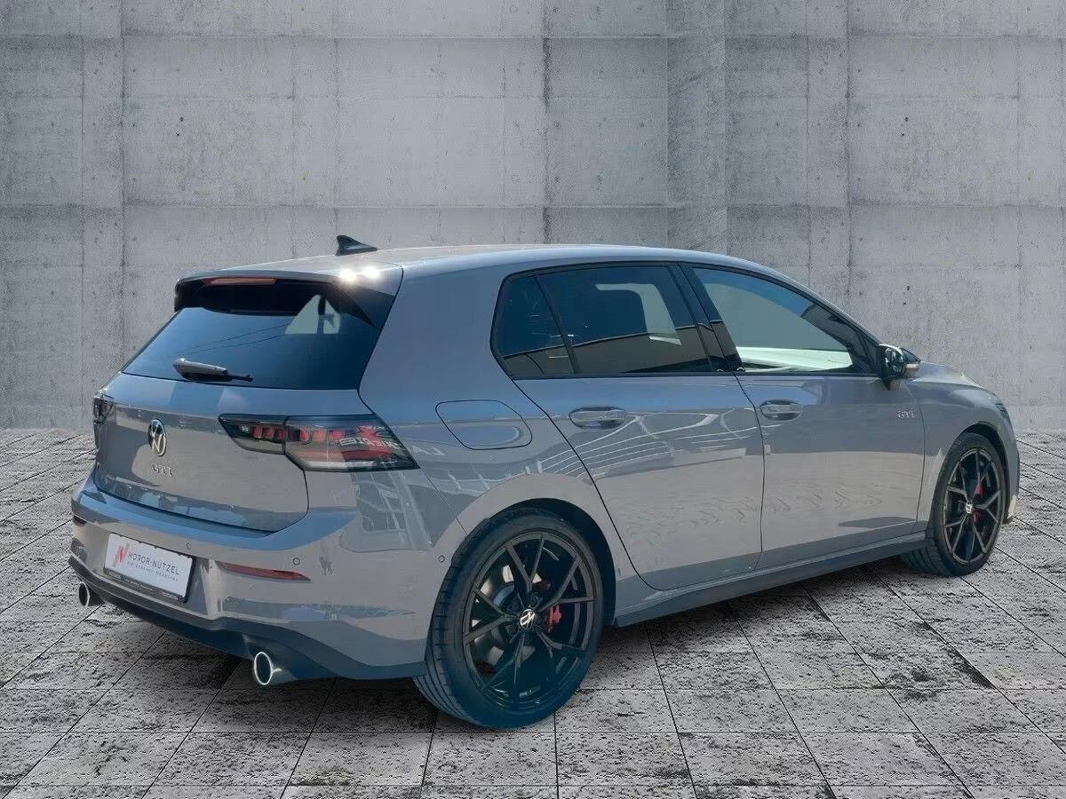 Volkswagen Golf 8.5 GTI 2.0 TSI DSG