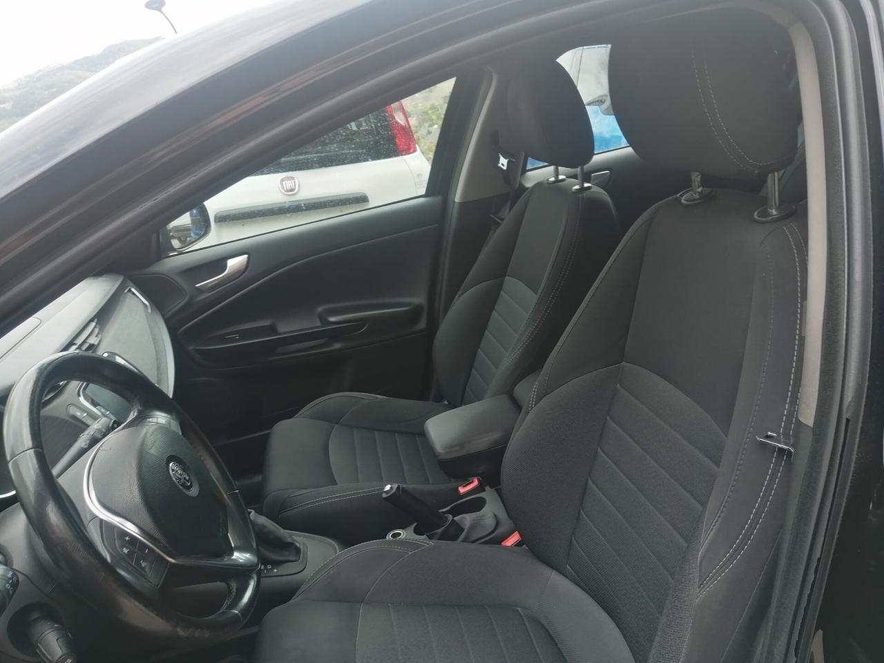 Alfa Romeo Giulietta 1.6 JTDm TCT 120 CV Super