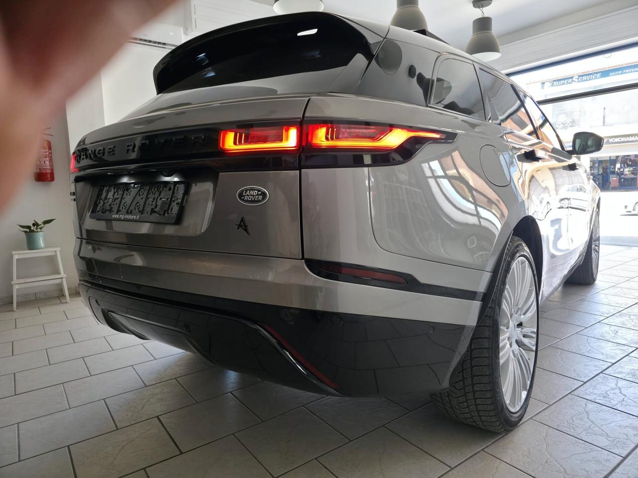 Land Rover Range Velar 3.0D V6 300 CV R-Dynamic HSE