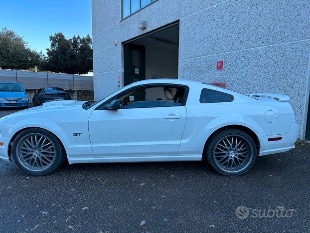 Ford Mustang GT 4.6 manuale