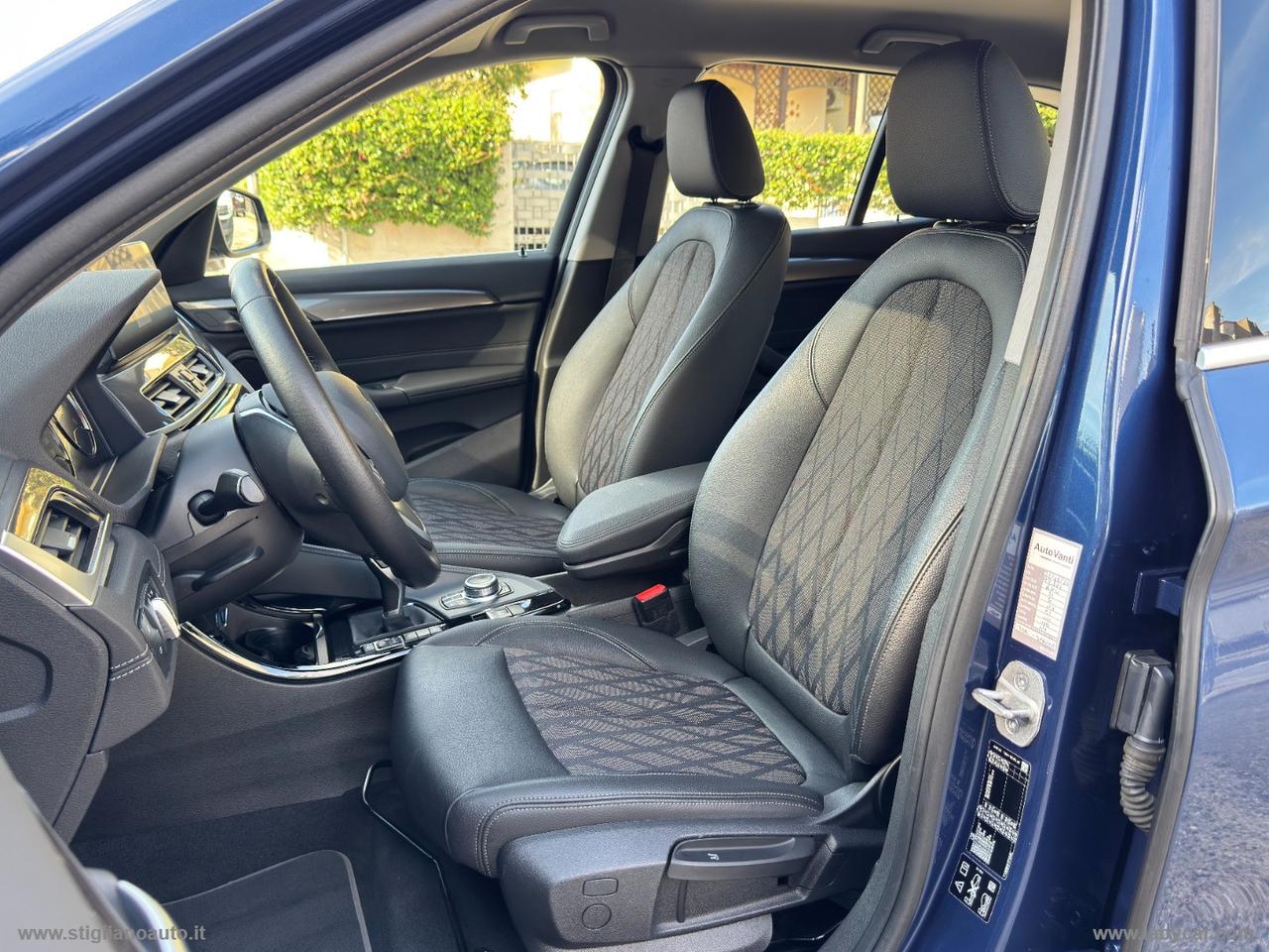 BMW X1 xDrive18d xLine Head-up display