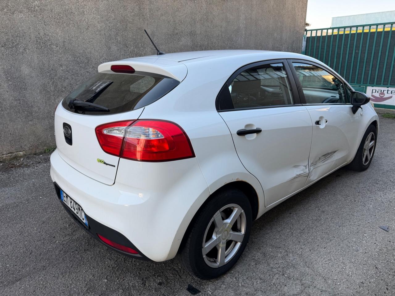Kia Rio 1.1 CRDi WGT 5p. LX