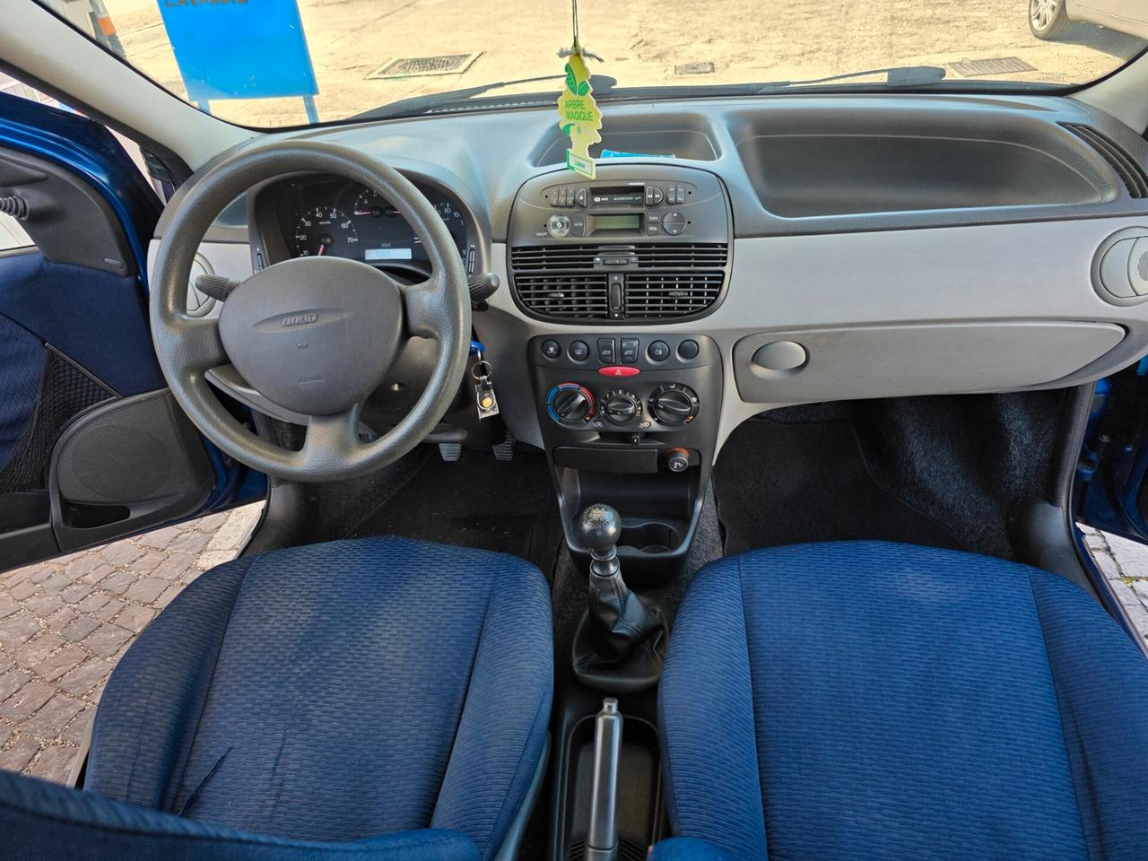 Fiat Punto 1.2i cat 5 porte ELX con 199.000km Neopatentati ok