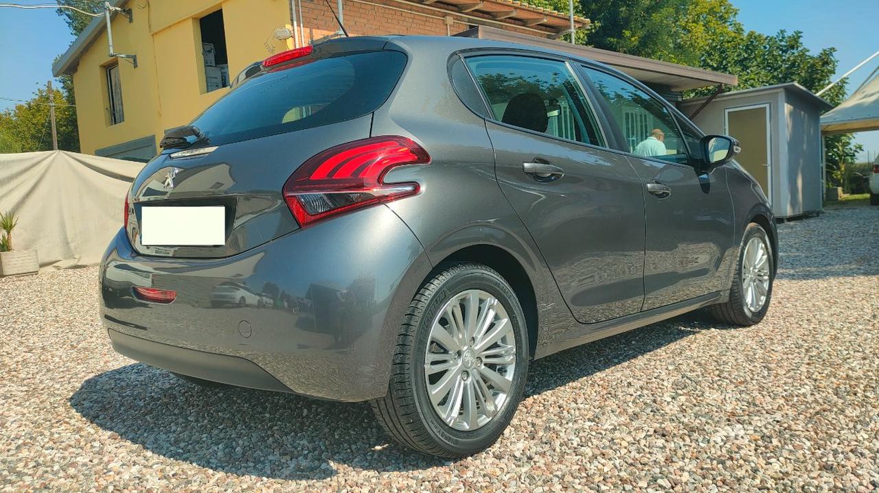 Peugeot 208 1.2 82CV BENZINA 5 porte Allure 58000KM