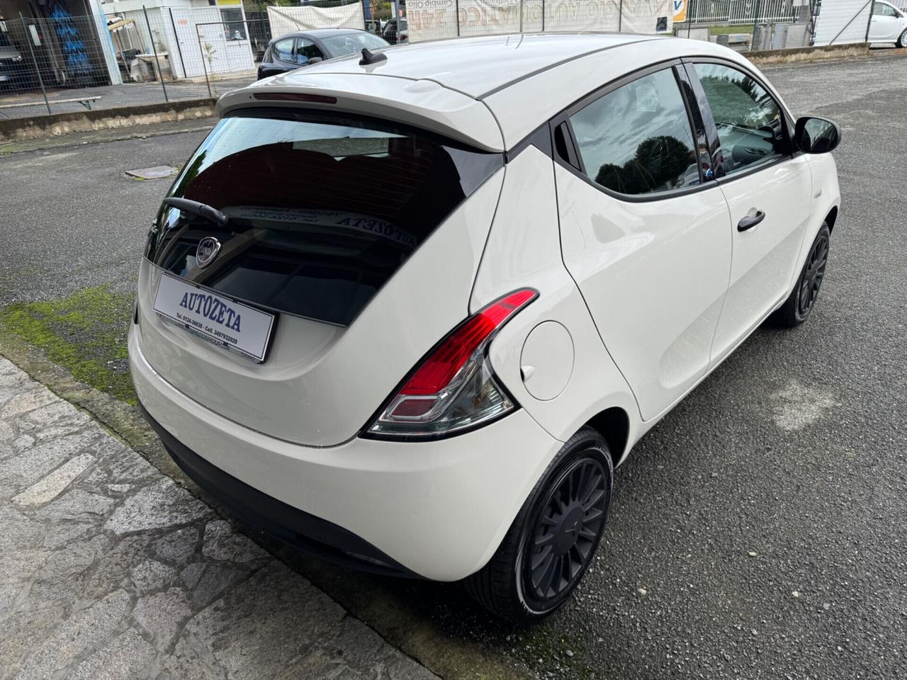 Lancia Ypsilon 1.2 GPL Elefantino Blu