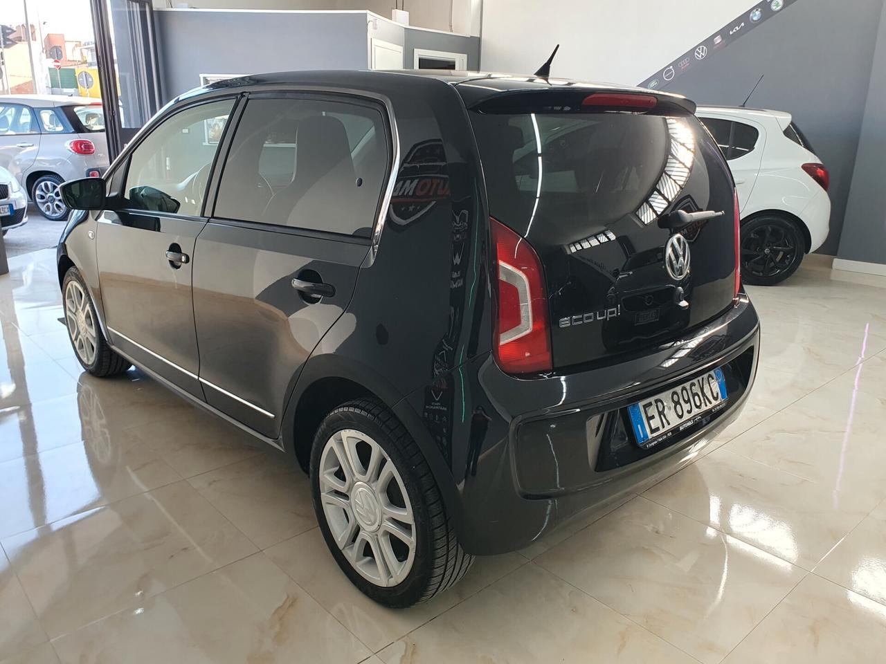 Volkswagen up! 1.0 eco move up! 68cv BlueMotion Technology 2013
