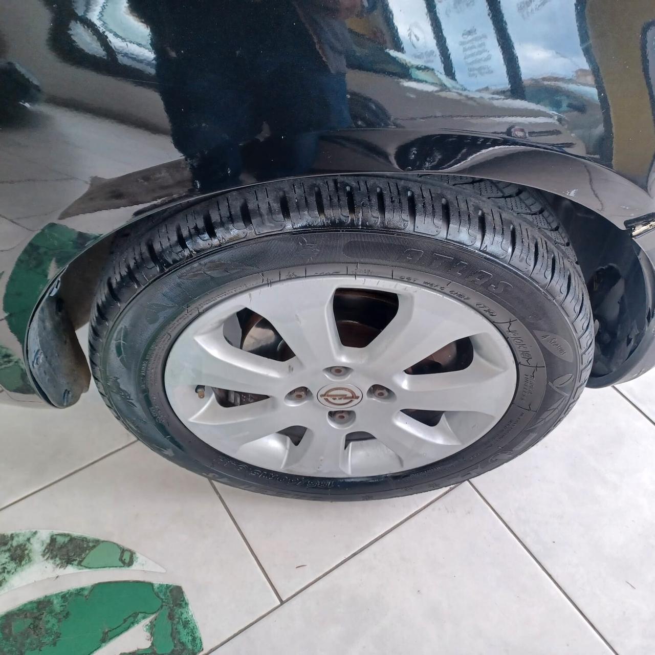 OTTIMA AGILA 1.2 NEOPATENTATI MOTORE ATTUALE 99.188KM