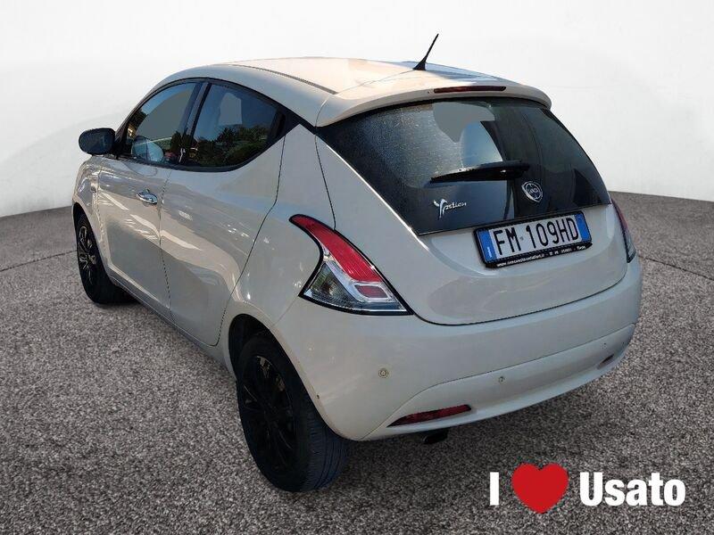 Lancia Ypsilon III 2015 1.2 Gold 69cv my16