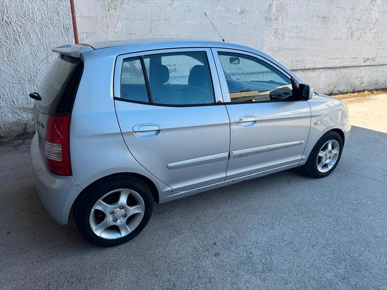 Kia Picanto 1100 Disel