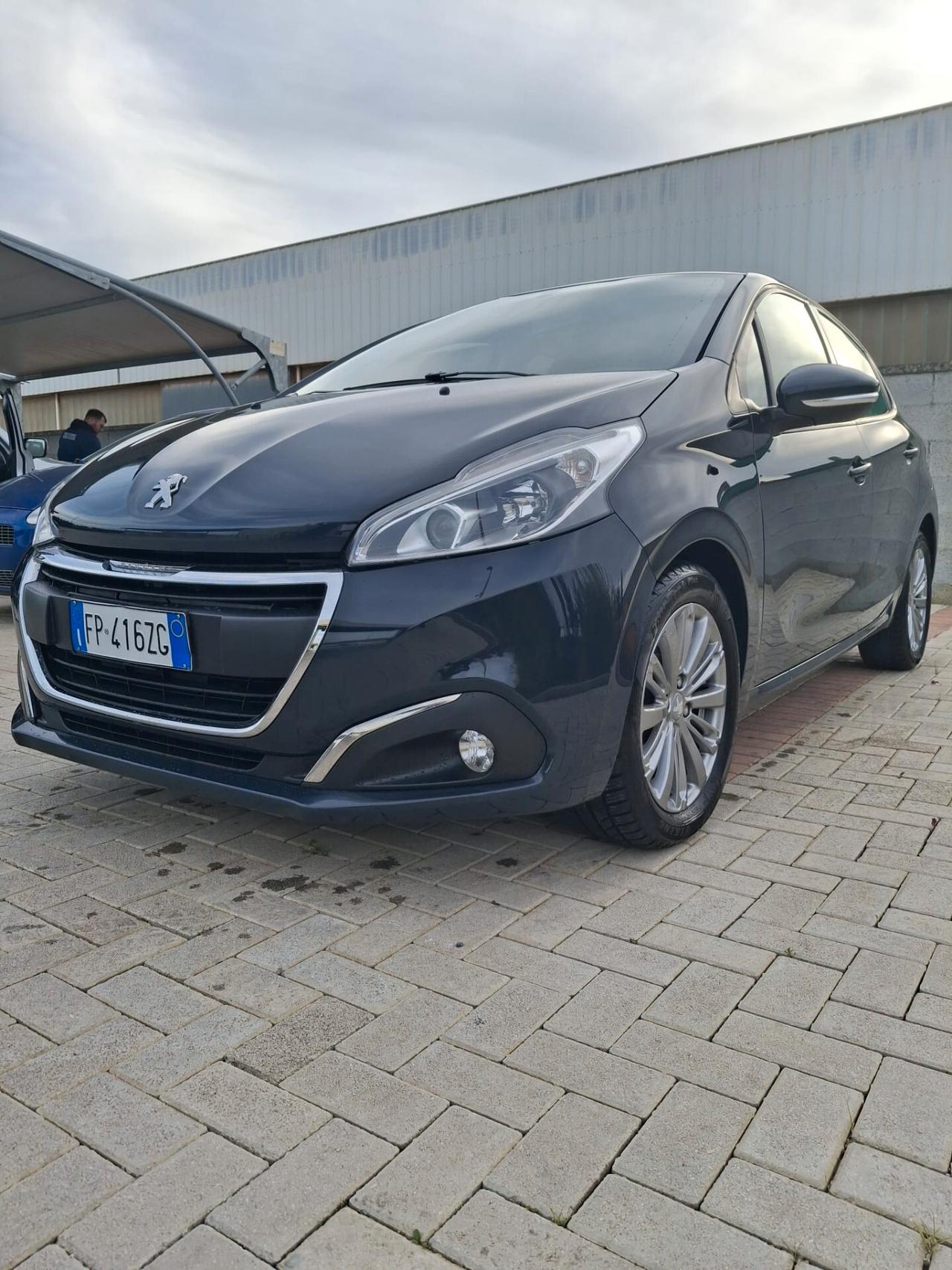 Peugeot 208 GPL Allure Full optional
