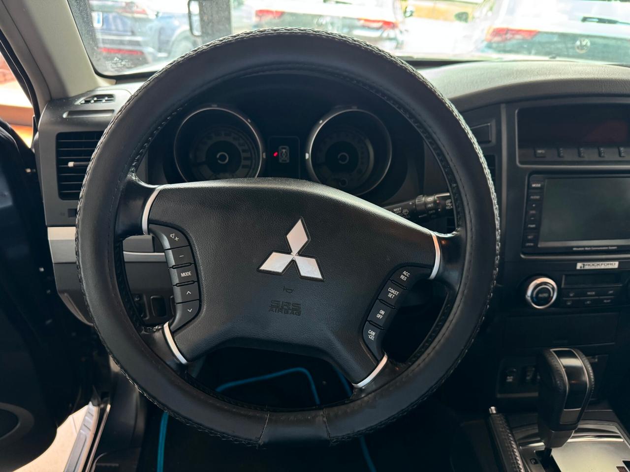 MITSUBISHI PAJERO 3.8cc V6 24V 250CV AUTOMATICO