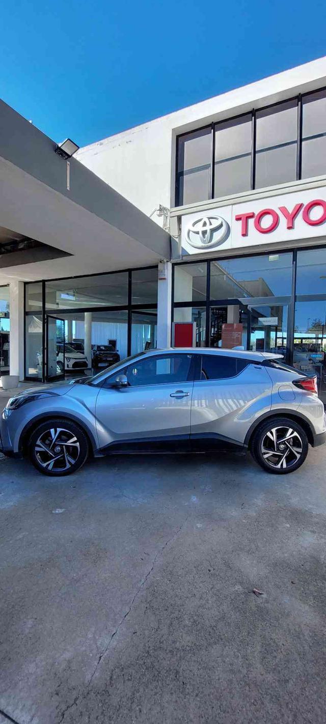 TOYOTA C-HR 1.8 Hybrid E-CVT Trend