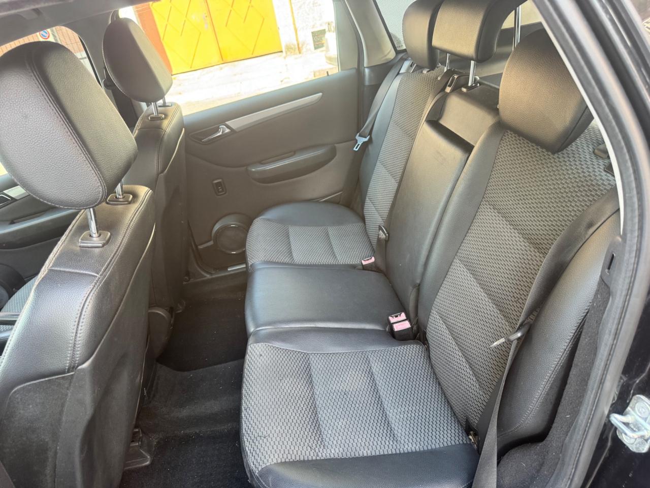 Mercedes-benz B 200 CDI Sport(Su appuntamento)