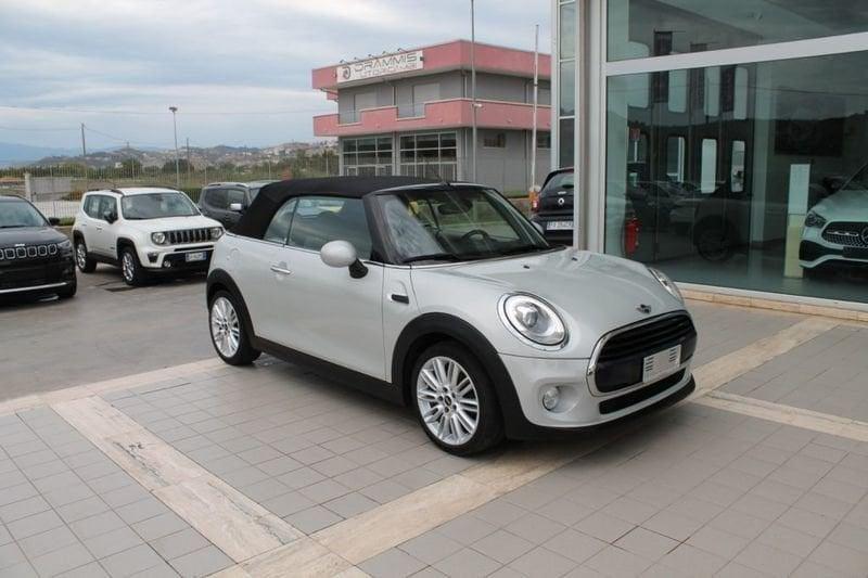 MINI Mini 1.5 Cooper D Cabrio