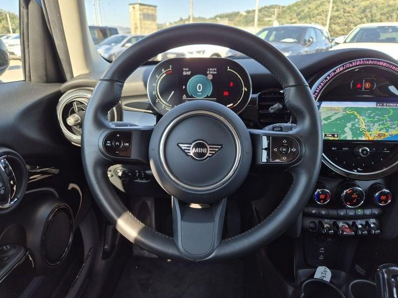MINI Mini 5 porte Mini 5p 1.5 Cooper Essential auto