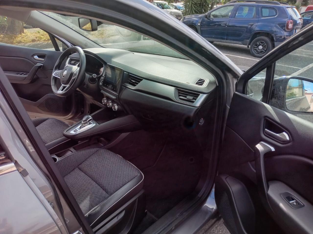 Renault Captur Mild Hybrid 140 CV Business