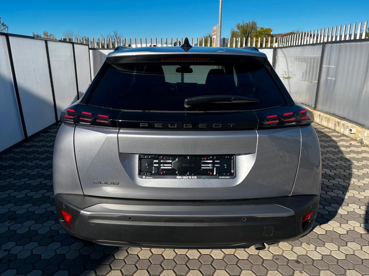 Peugeot 2008 PureTech 100 S&S Allure