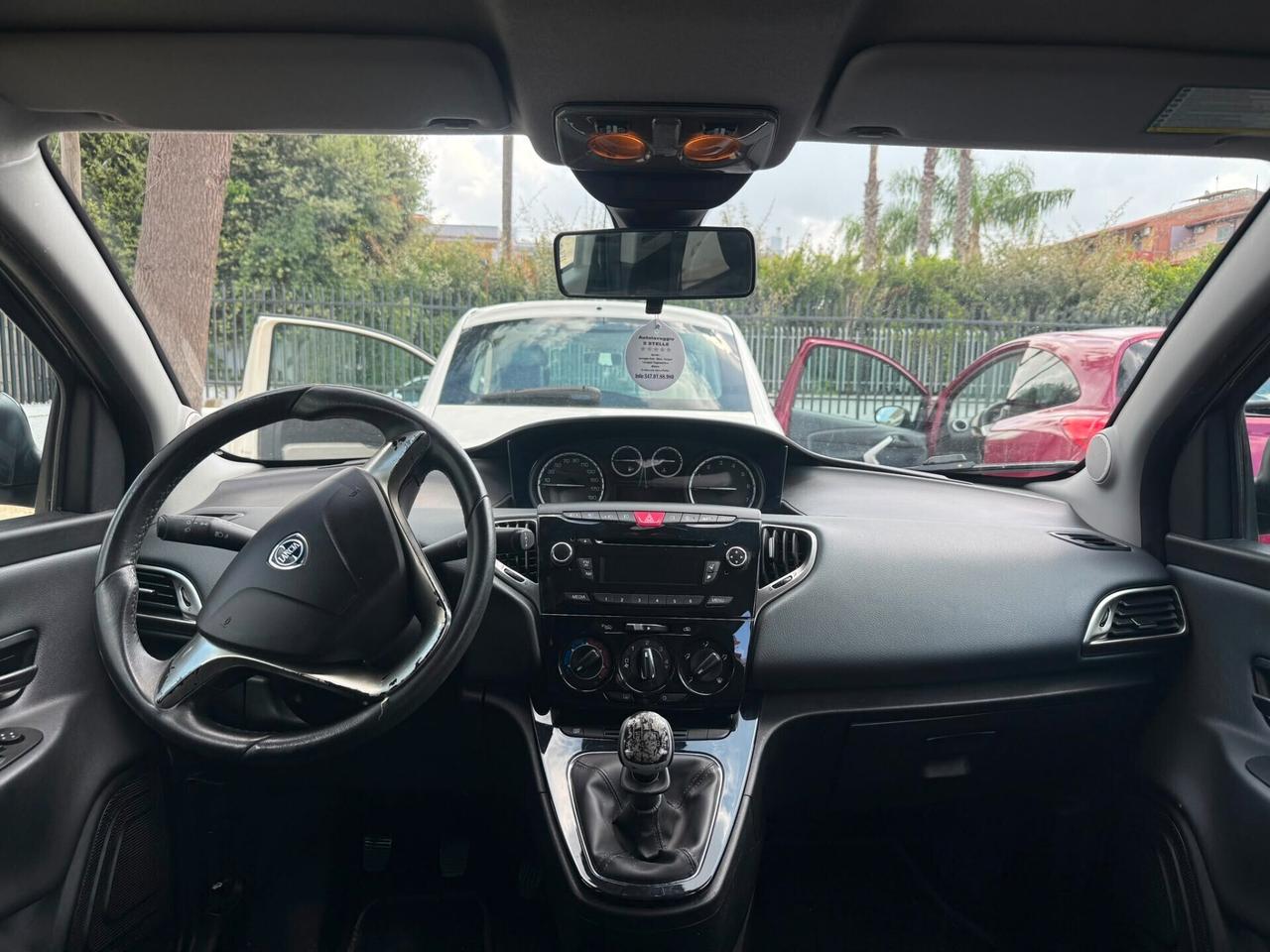Ypsilon 1.2 69 CV 5 porte S&S Platinum
