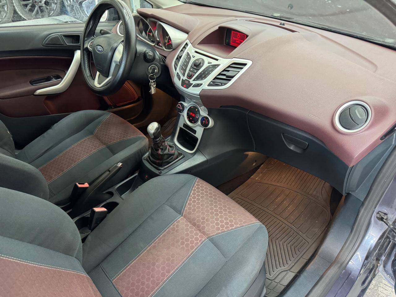 Ford Fiesta 1.4 Benzina GPL ADATTA NEOPATENTATI