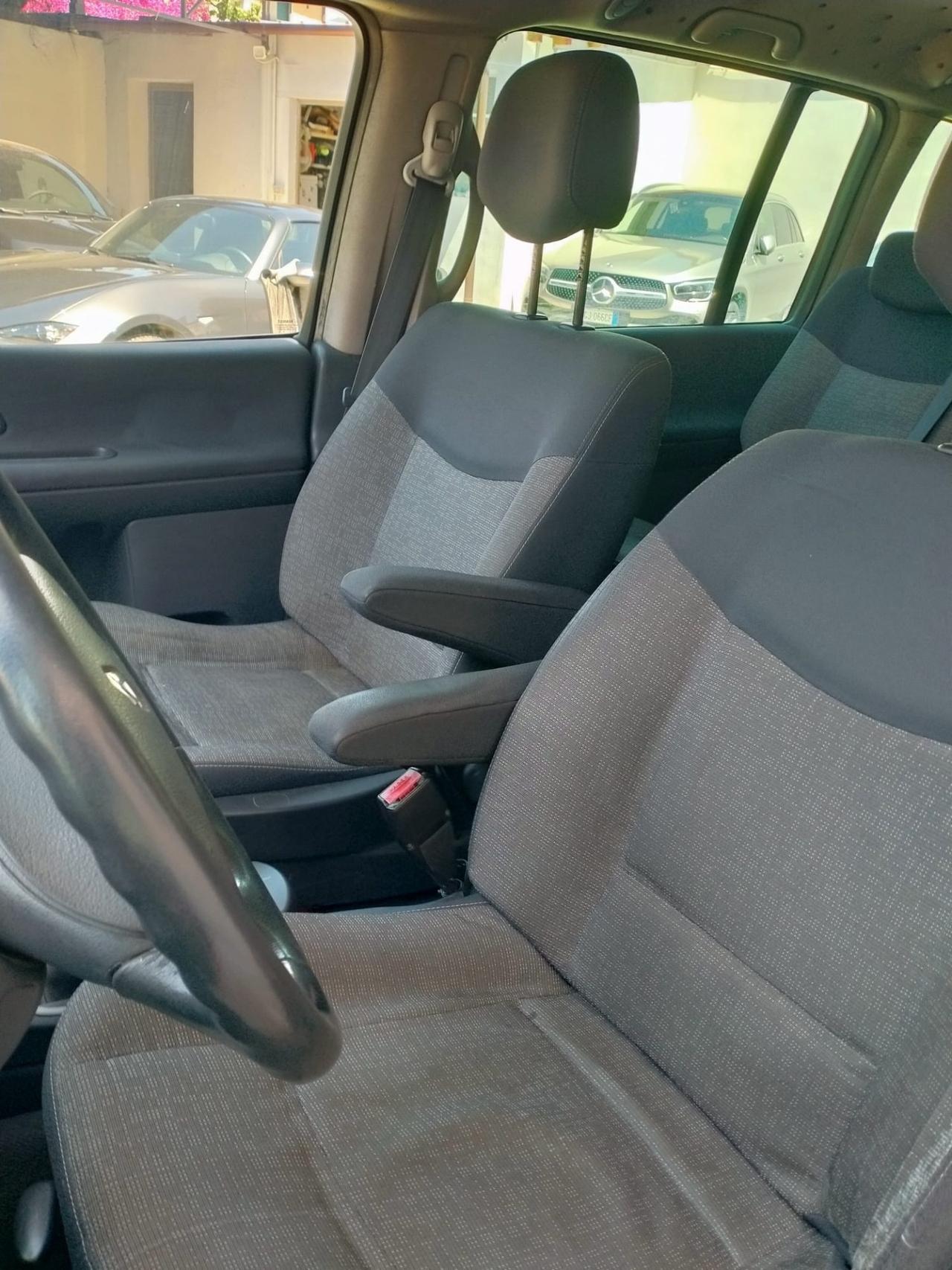 Renault Espace 2.0 dCi 150CV Initiale 7 posti