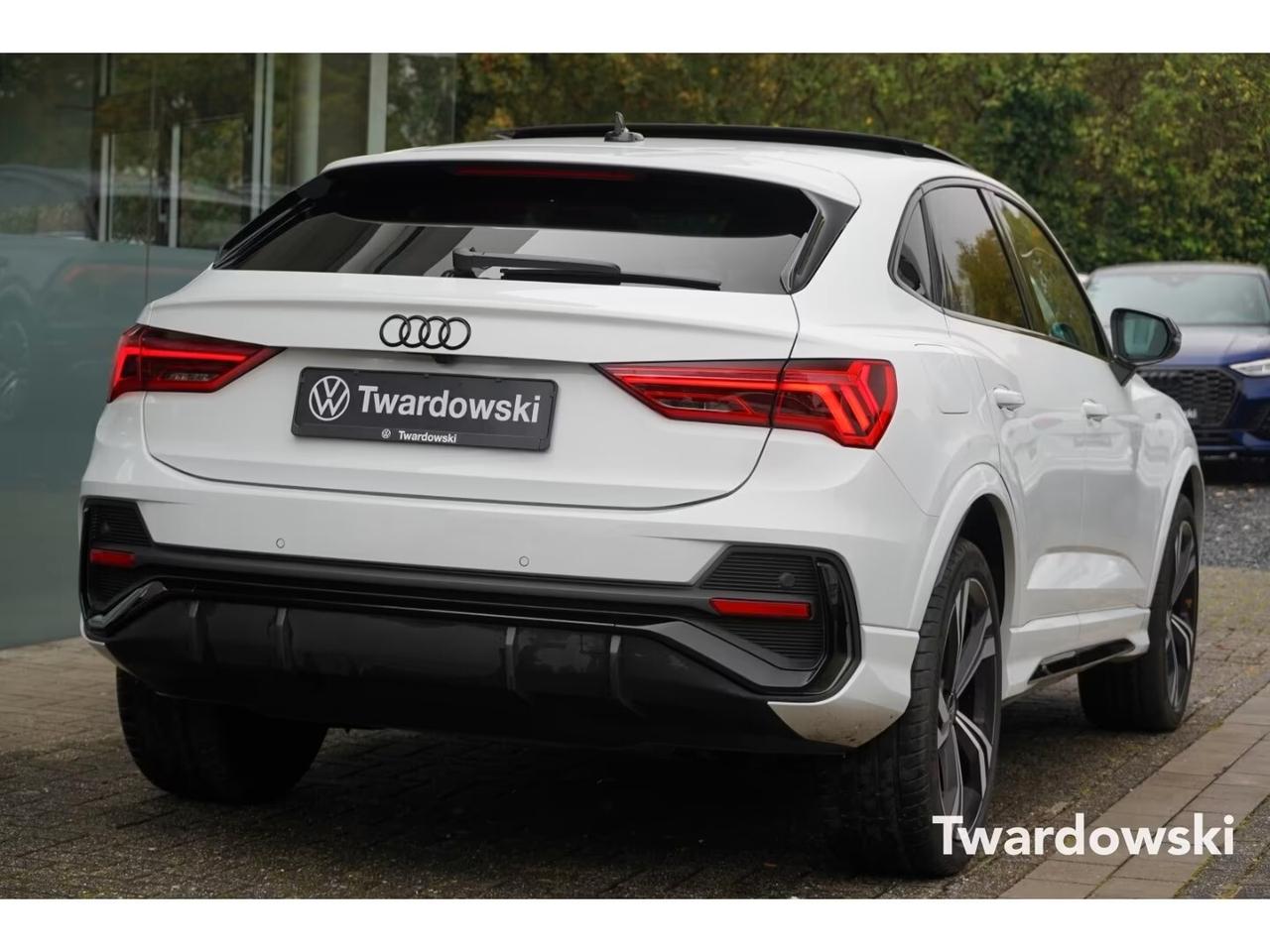 AUDI*Q3*SPORTBACK*35TFSI*S-TRONIC*S-LINE*KEYLESS*MATRIX*TETTO*ACC*20"*