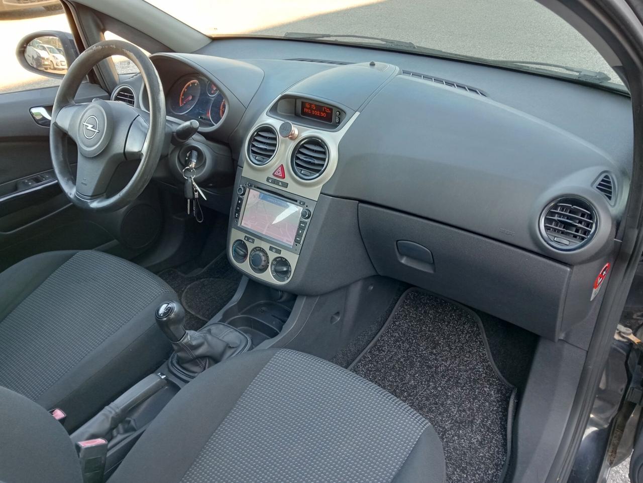 Opel Corsa 1.0 12V 65cv 5 porte OK NEOPATENTATI