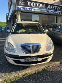 Lancia Ypsilon 1.2 Oro Giallo