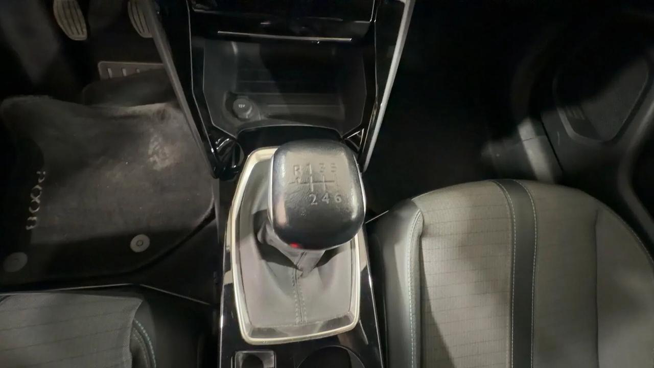 Peugeot 2008 PureTech 100 S&S Allure Pack