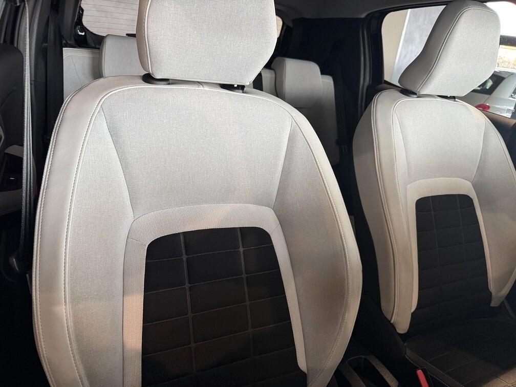 Citroen C3 1.2 Plus Pack 100cv Led Navi App conn 17" Neopat