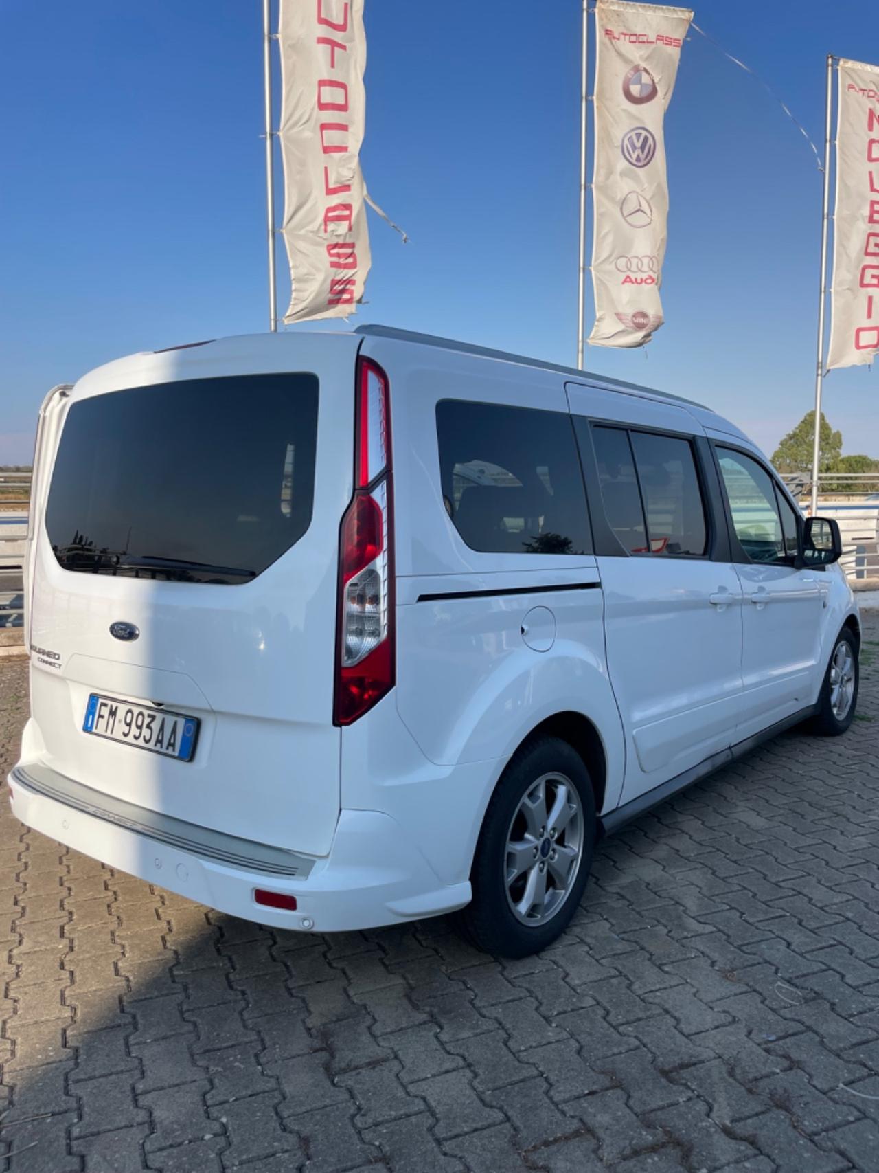 Ford 7 posti Tourneo Connect1.5 TDCi 120 CV Titanium tetto panorama